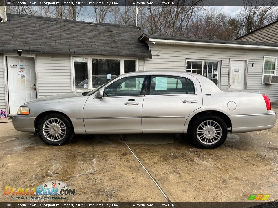 2009 Lincoln Town Car Signature Limited Silver Birch Metallic / Black Photo #5