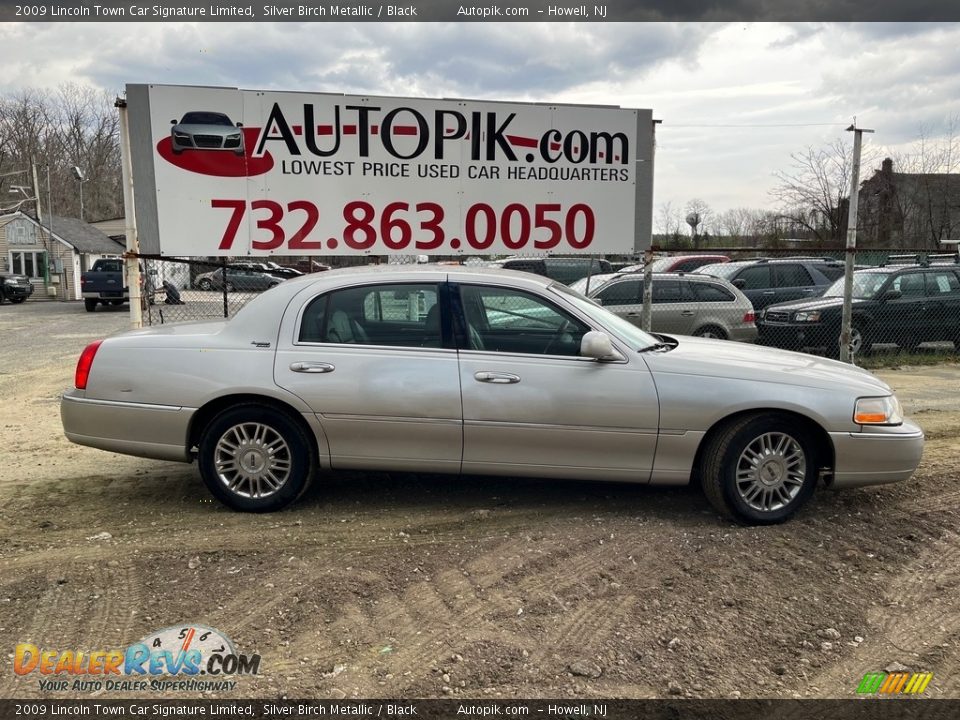 2009 Lincoln Town Car Signature Limited Silver Birch Metallic / Black Photo #12