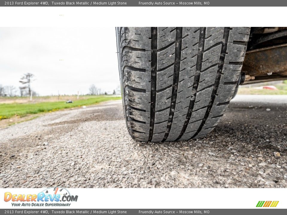 2013 Ford Explorer 4WD Tuxedo Black Metallic / Medium Light Stone Photo #14