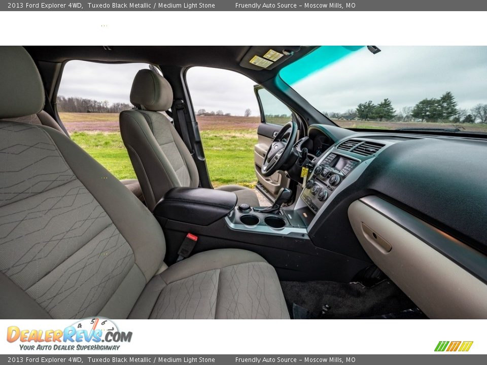 2013 Ford Explorer 4WD Tuxedo Black Metallic / Medium Light Stone Photo #24