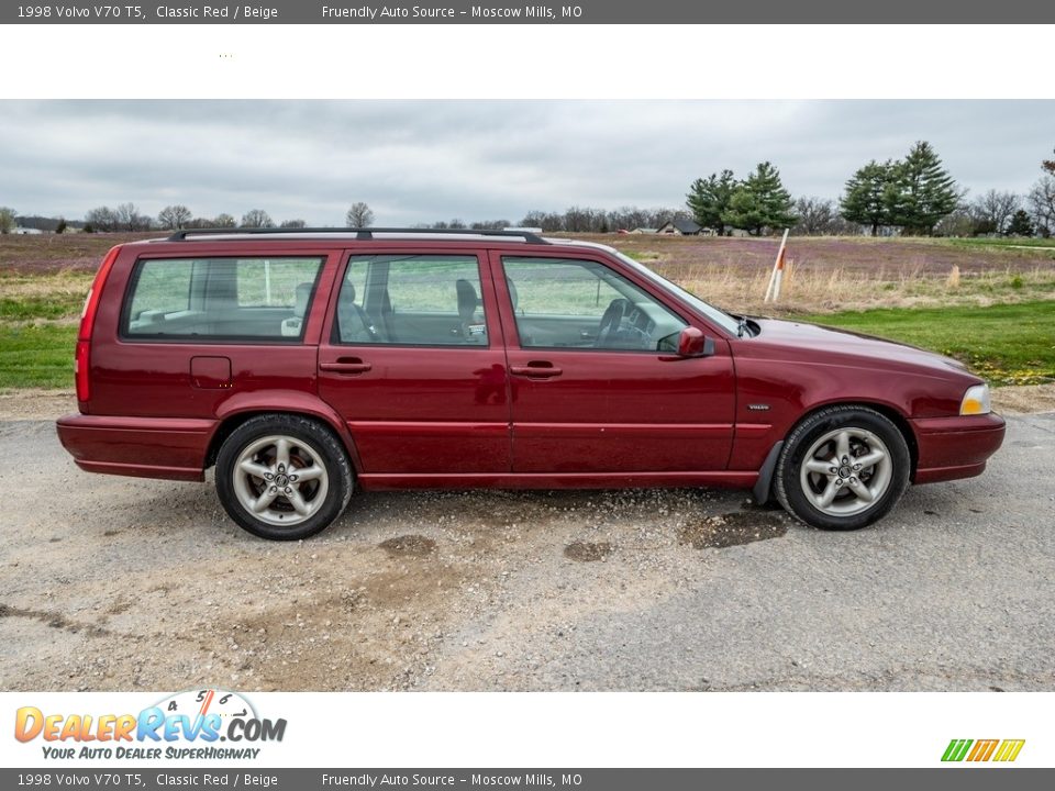 Classic Red 1998 Volvo V70 T5 Photo #3