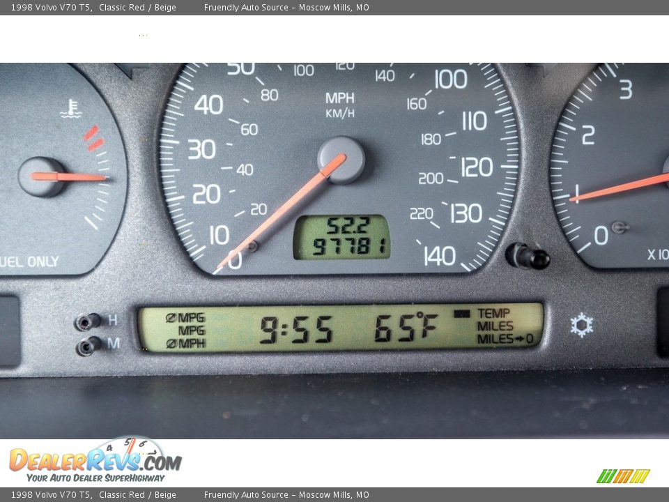 1998 Volvo V70 T5 Gauges Photo #28