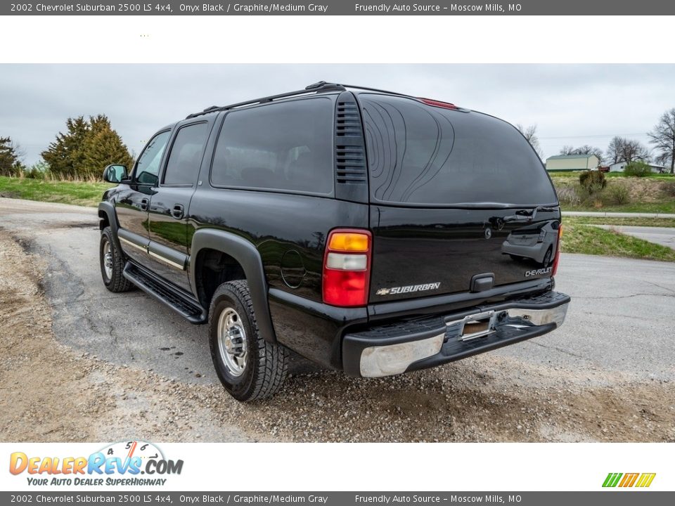 2002 Chevrolet Suburban 2500 LS 4x4 Onyx Black / Graphite/Medium Gray Photo #6