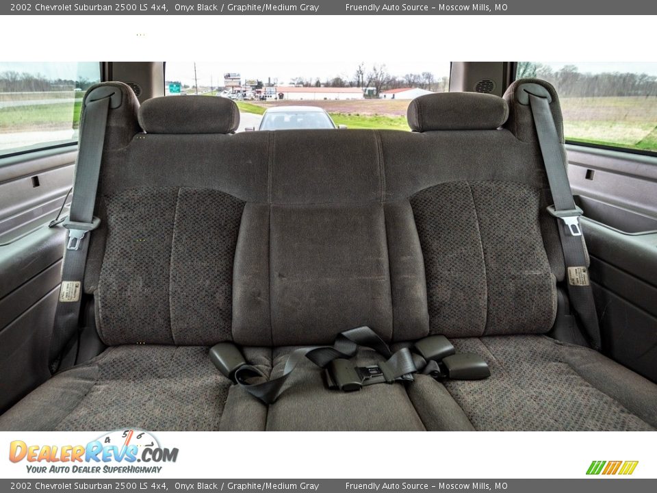 Rear Seat of 2002 Chevrolet Suburban 2500 LS 4x4 Photo #22