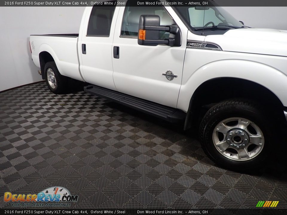 2016 Ford F250 Super Duty XLT Crew Cab 4x4 Oxford White / Steel Photo #3