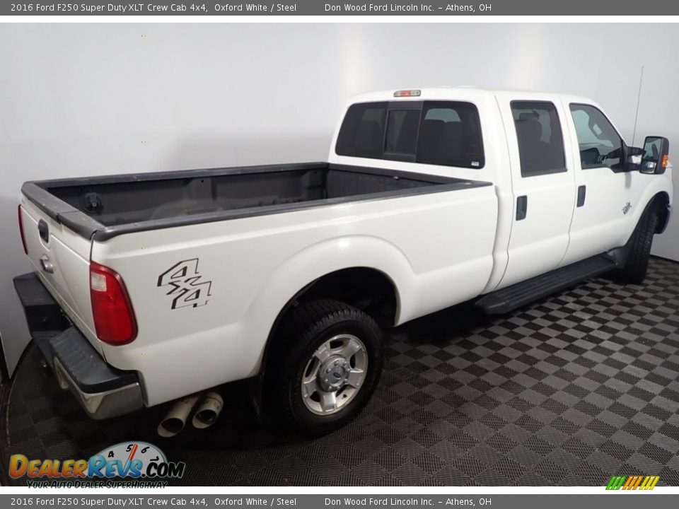 2016 Ford F250 Super Duty XLT Crew Cab 4x4 Oxford White / Steel Photo #12