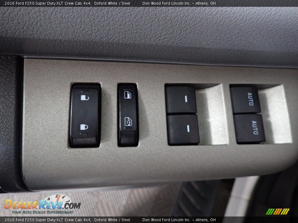 2016 Ford F250 Super Duty XLT Crew Cab 4x4 Oxford White / Steel Photo #16