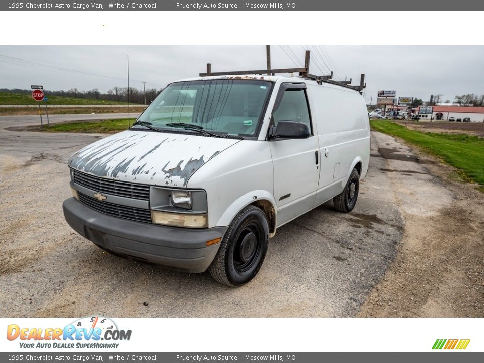 1995 Chevrolet Astro Cargo Van White / Charcoal Photo #8