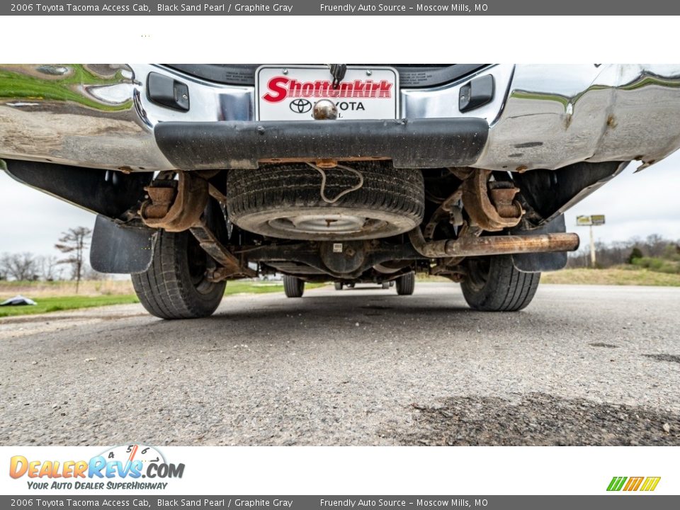 2006 Toyota Tacoma Access Cab Black Sand Pearl / Graphite Gray Photo #13