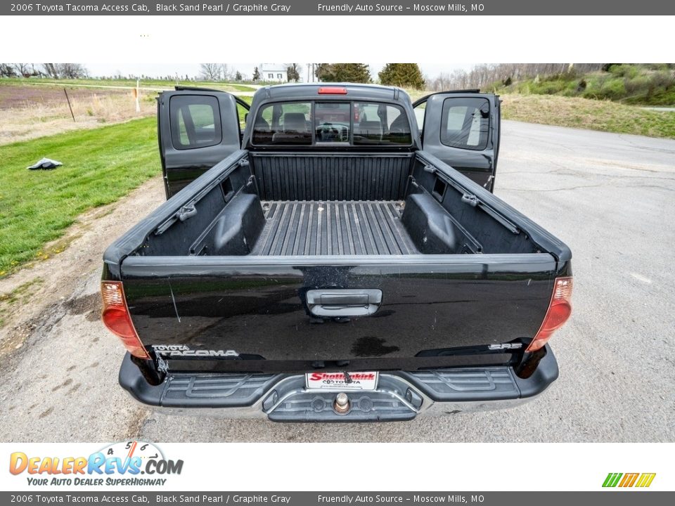 2006 Toyota Tacoma Access Cab Black Sand Pearl / Graphite Gray Photo #20