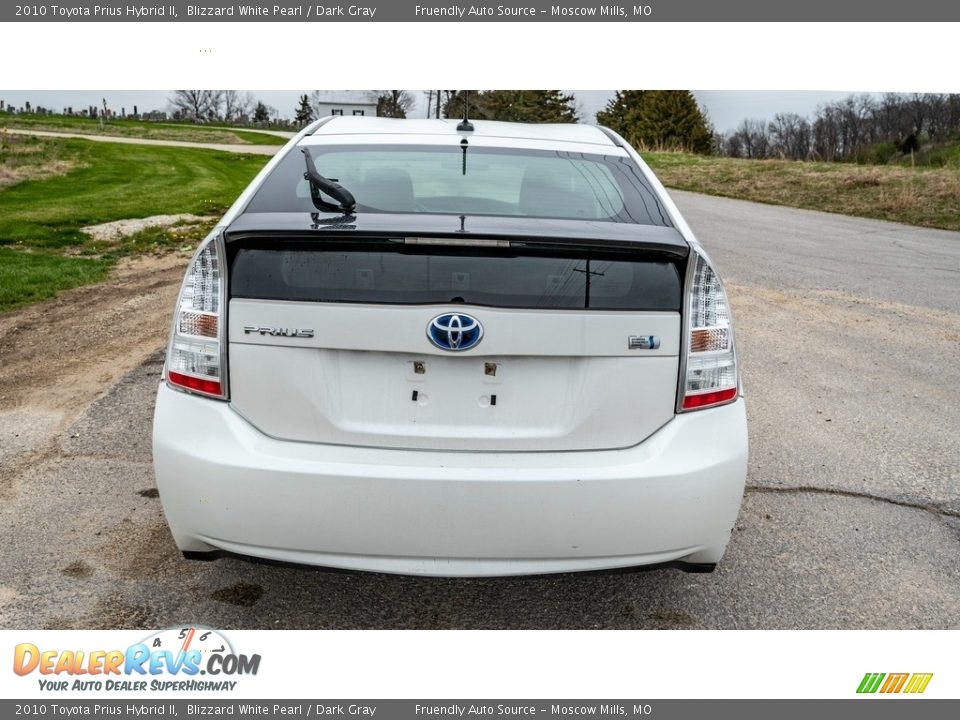 2010 Toyota Prius Hybrid II Blizzard White Pearl / Dark Gray Photo #5