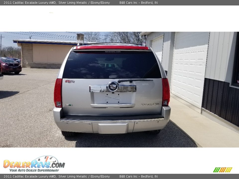 2011 Cadillac Escalade Luxury AWD Silver Lining Metallic / Ebony/Ebony Photo #4