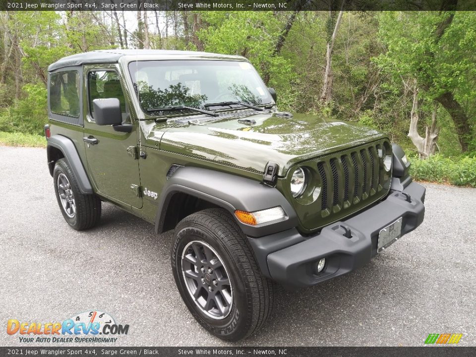 Front 3/4 View of 2021 Jeep Wrangler Sport 4x4 Photo #5