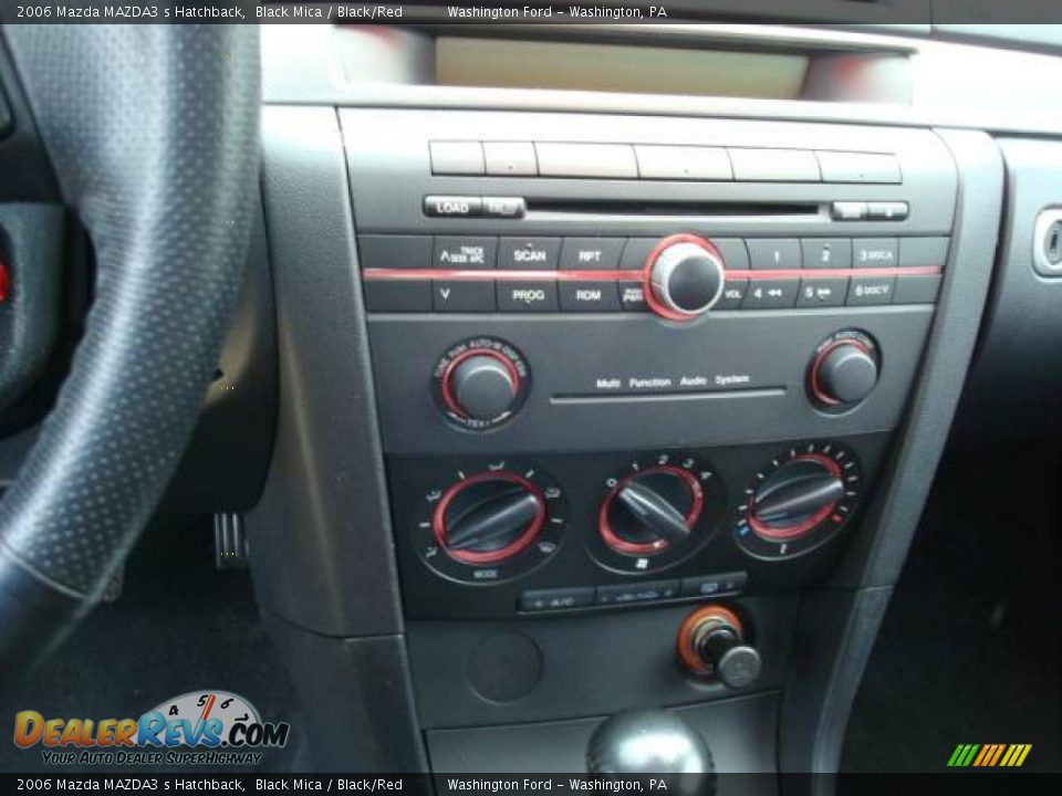 2006 Mazda MAZDA3 s Hatchback Black Mica / Black/Red Photo #9