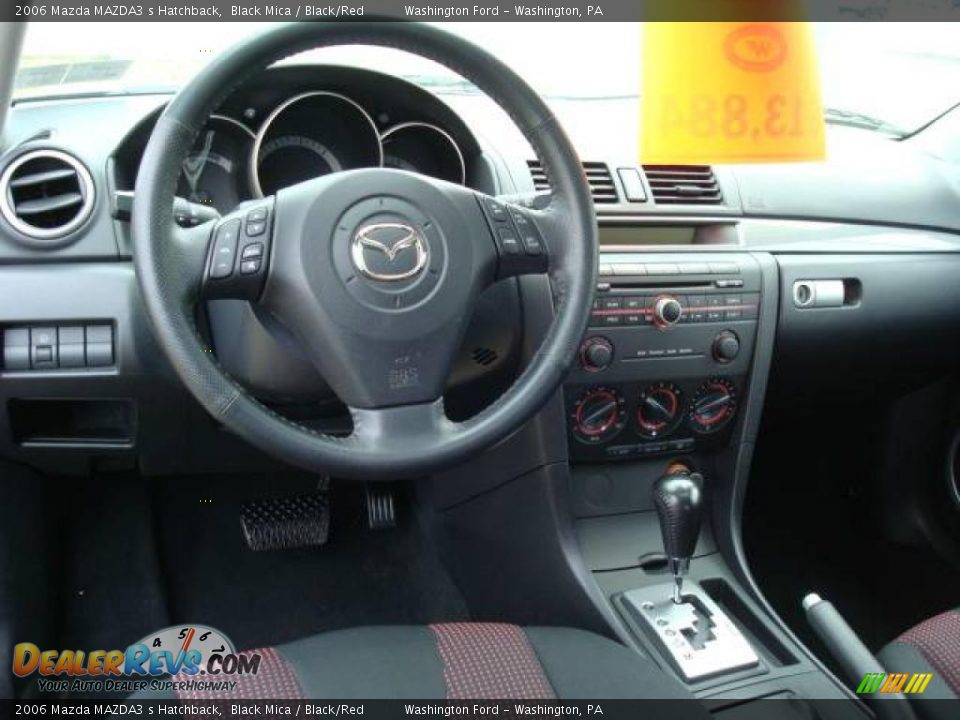 2006 Mazda MAZDA3 s Hatchback Black Mica / Black/Red Photo #12