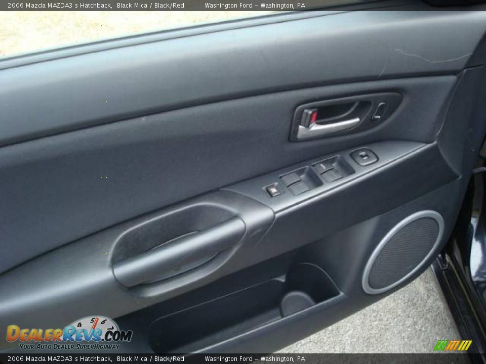 2006 Mazda MAZDA3 s Hatchback Black Mica / Black/Red Photo #14