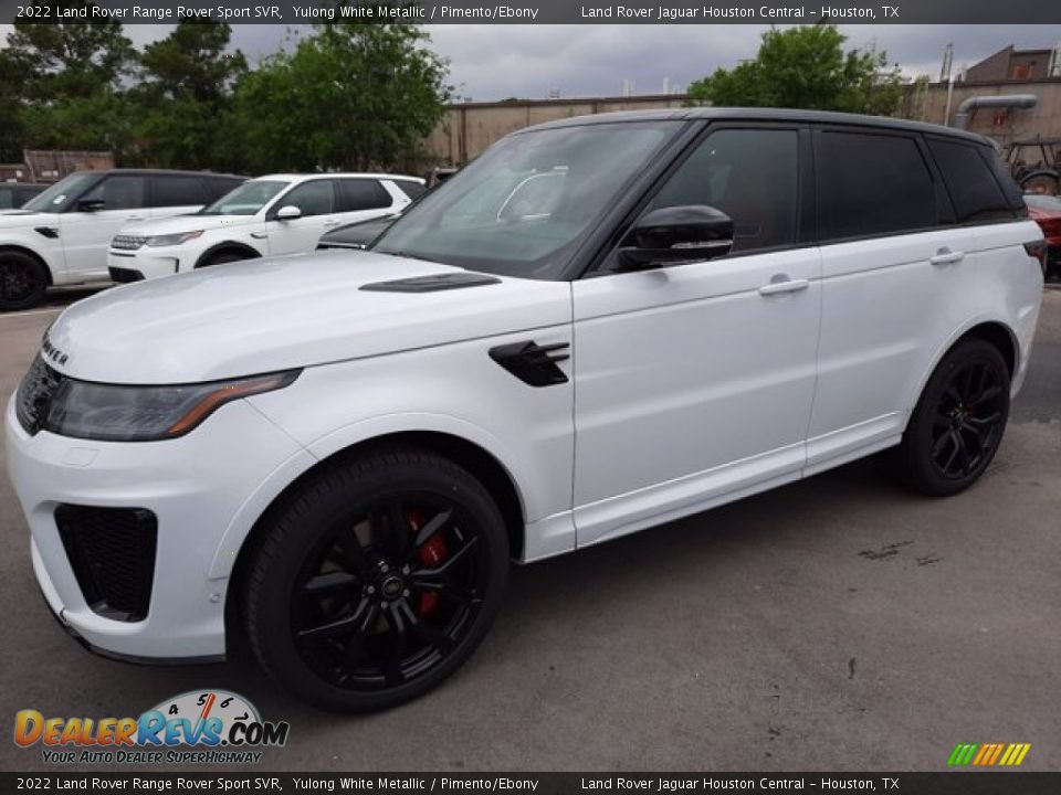 Front 3/4 View of 2022 Land Rover Range Rover Sport SVR Photo #1