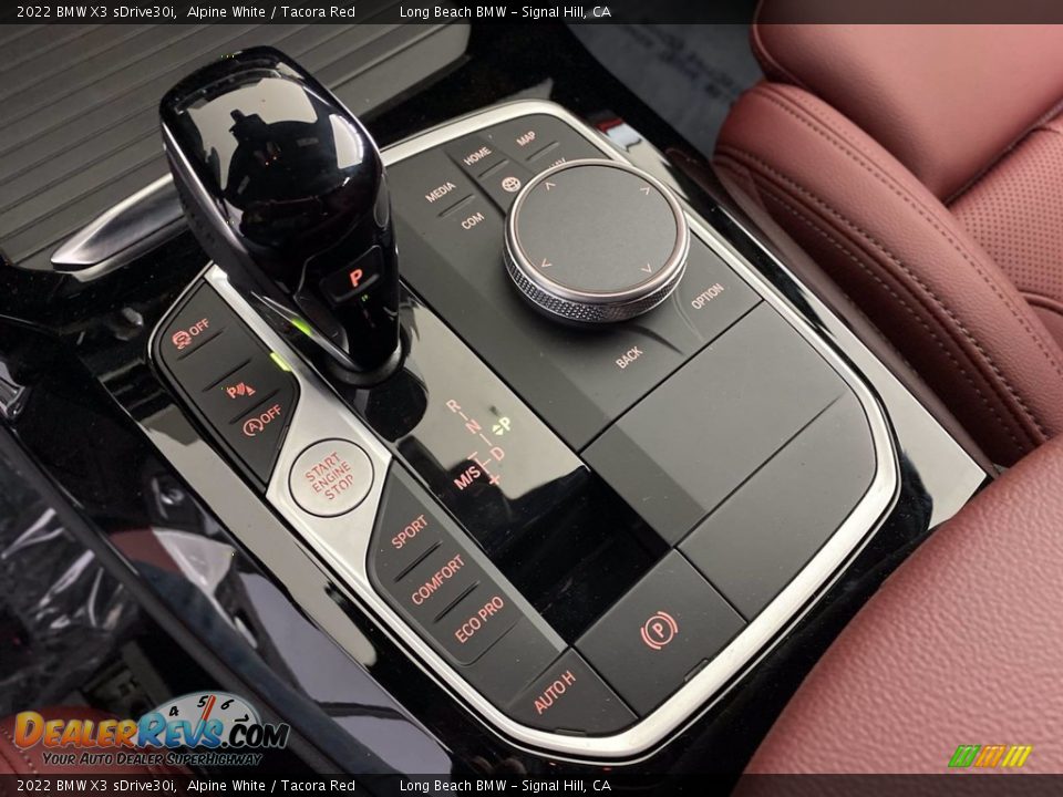 2022 BMW X3 sDrive30i Shifter Photo #22