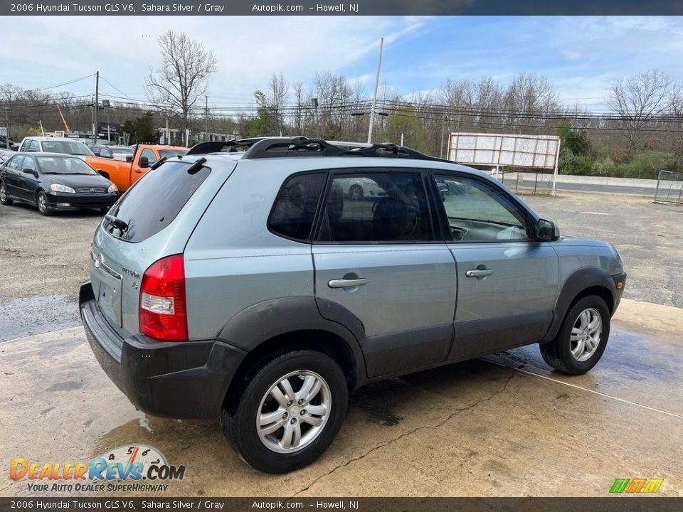 2006 Hyundai Tucson GLS V6 Sahara Silver / Gray Photo #10