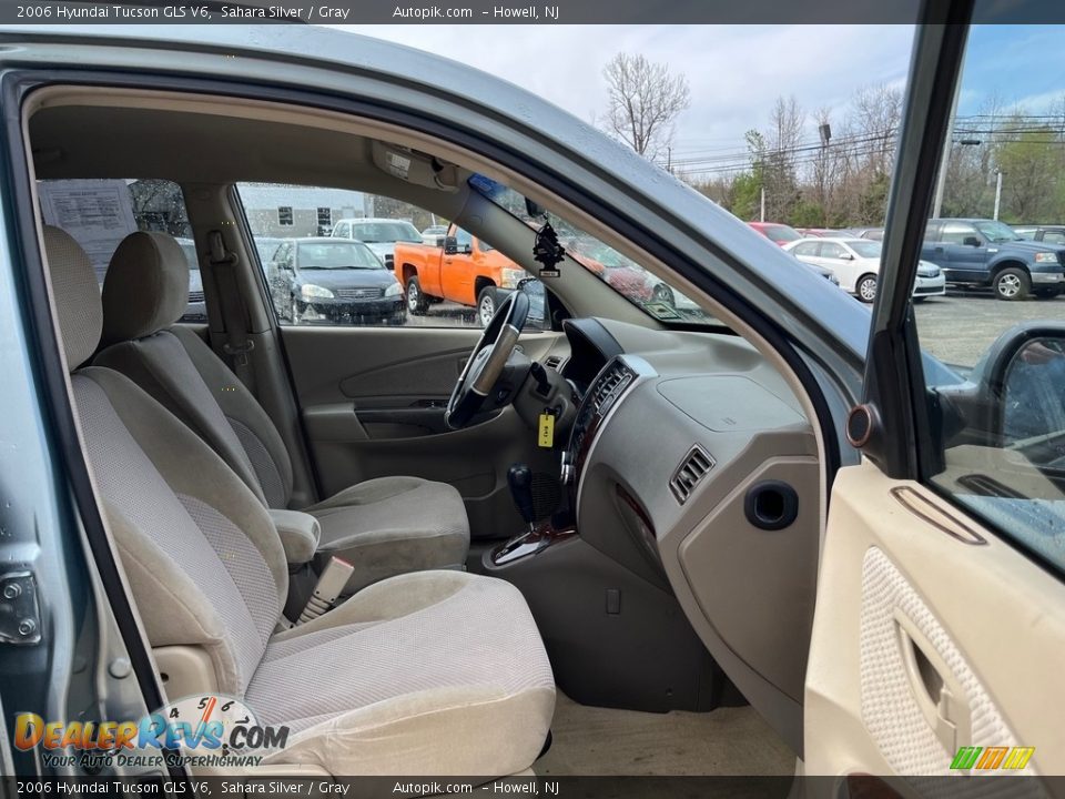 2006 Hyundai Tucson GLS V6 Sahara Silver / Gray Photo #15