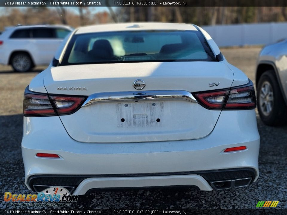 2019 Nissan Maxima SV Pearl White Tricoat / Charcoal Photo #4