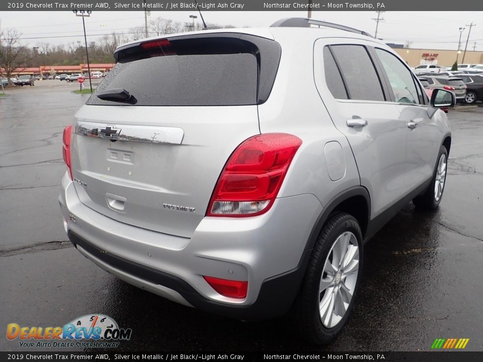 2019 Chevrolet Trax Premier AWD Silver Ice Metallic / Jet Black/­Light Ash Gray Photo #8