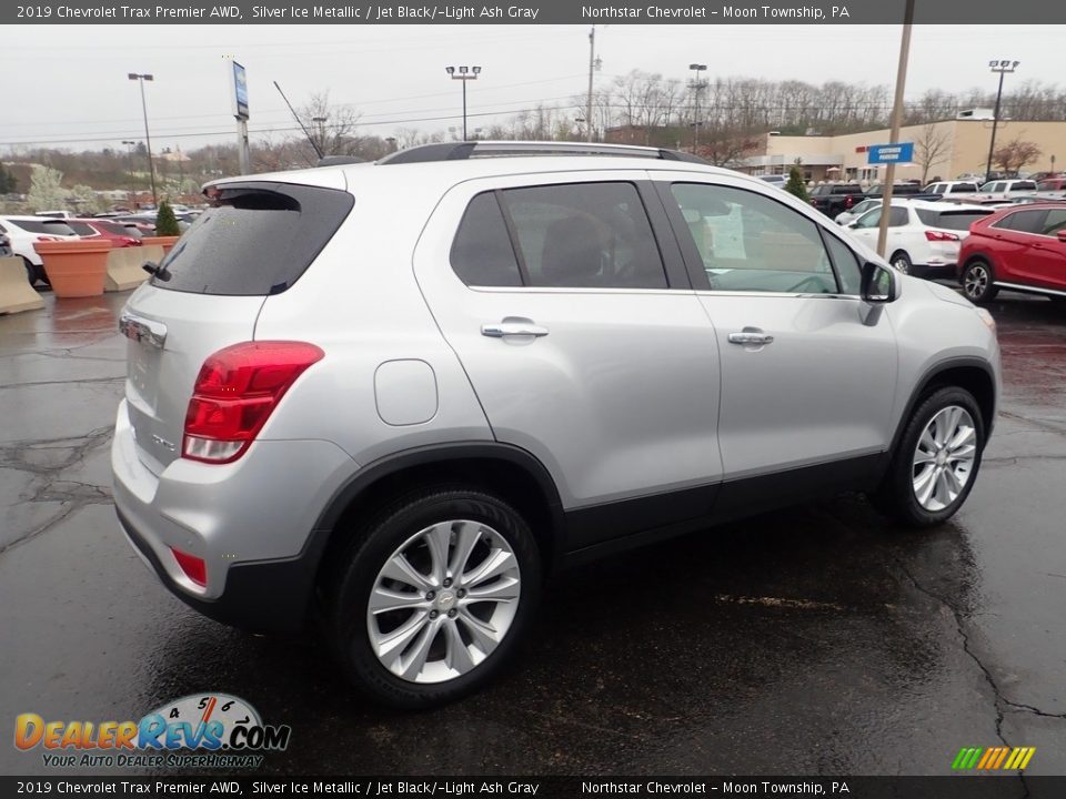 2019 Chevrolet Trax Premier AWD Silver Ice Metallic / Jet Black/­Light Ash Gray Photo #9