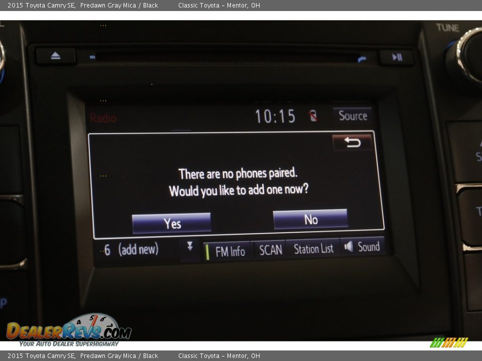 2015 Toyota Camry SE Predawn Gray Mica / Black Photo #11