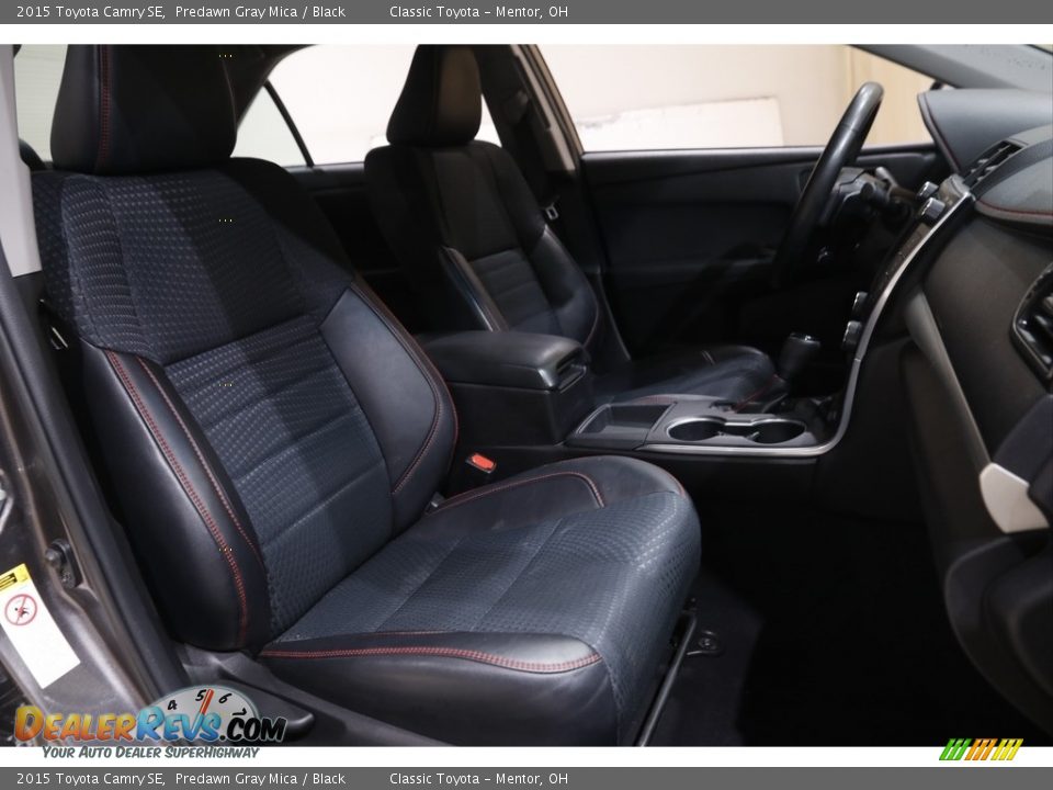 2015 Toyota Camry SE Predawn Gray Mica / Black Photo #15