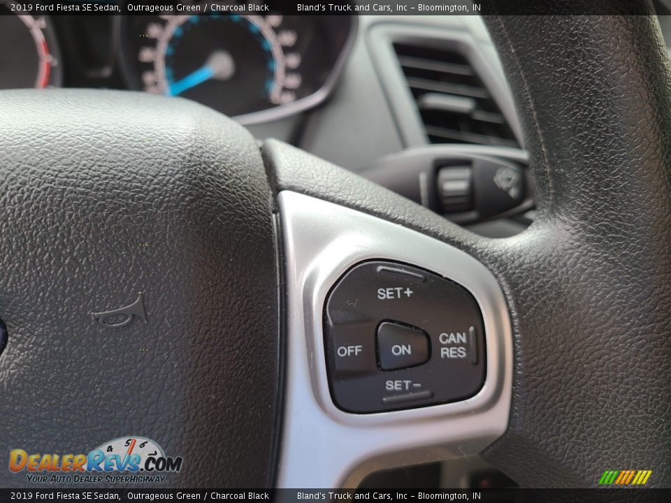 2019 Ford Fiesta SE Sedan Outrageous Green / Charcoal Black Photo #10