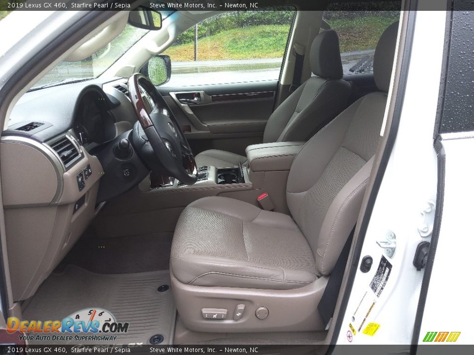 Front Seat of 2019 Lexus GX 460 Photo #10