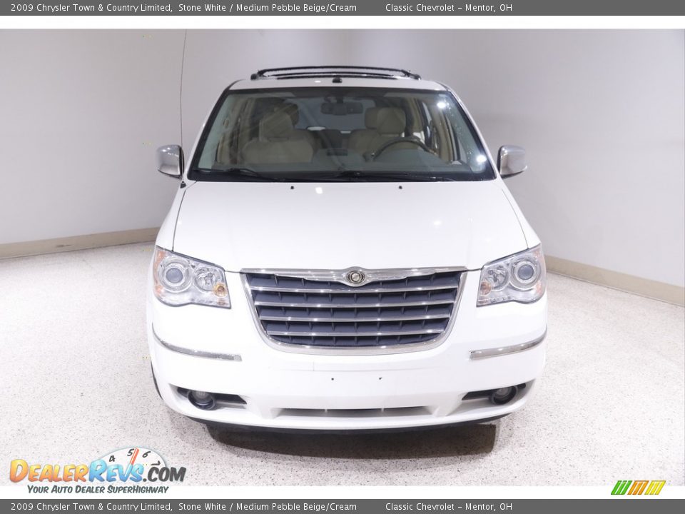 2009 Chrysler Town & Country Limited Stone White / Medium Pebble Beige/Cream Photo #2