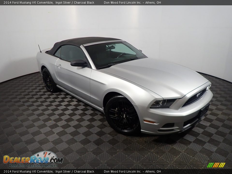 2014 Ford Mustang V6 Convertible Ingot Silver / Charcoal Black Photo #2