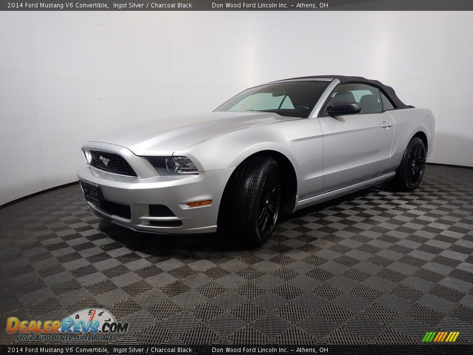 2014 Ford Mustang V6 Convertible Ingot Silver / Charcoal Black Photo #7