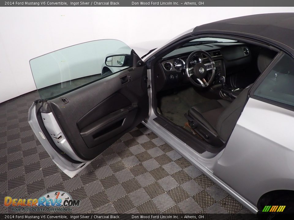 2014 Ford Mustang V6 Convertible Ingot Silver / Charcoal Black Photo #19