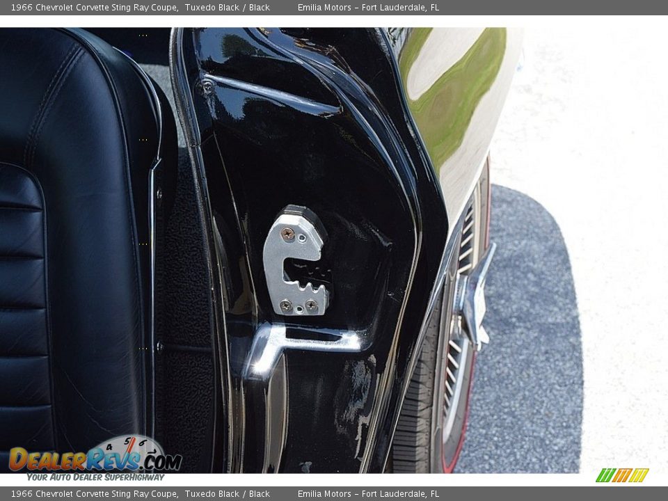 1966 Chevrolet Corvette Sting Ray Coupe Tuxedo Black / Black Photo #31