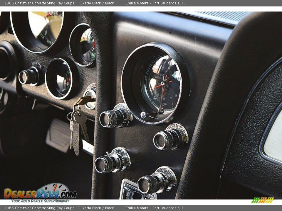 Controls of 1966 Chevrolet Corvette Sting Ray Coupe Photo #46