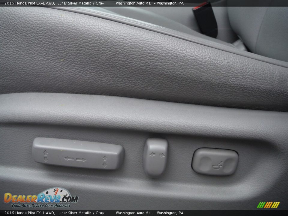 Front Seat of 2016 Honda Pilot EX-L AWD Photo #16