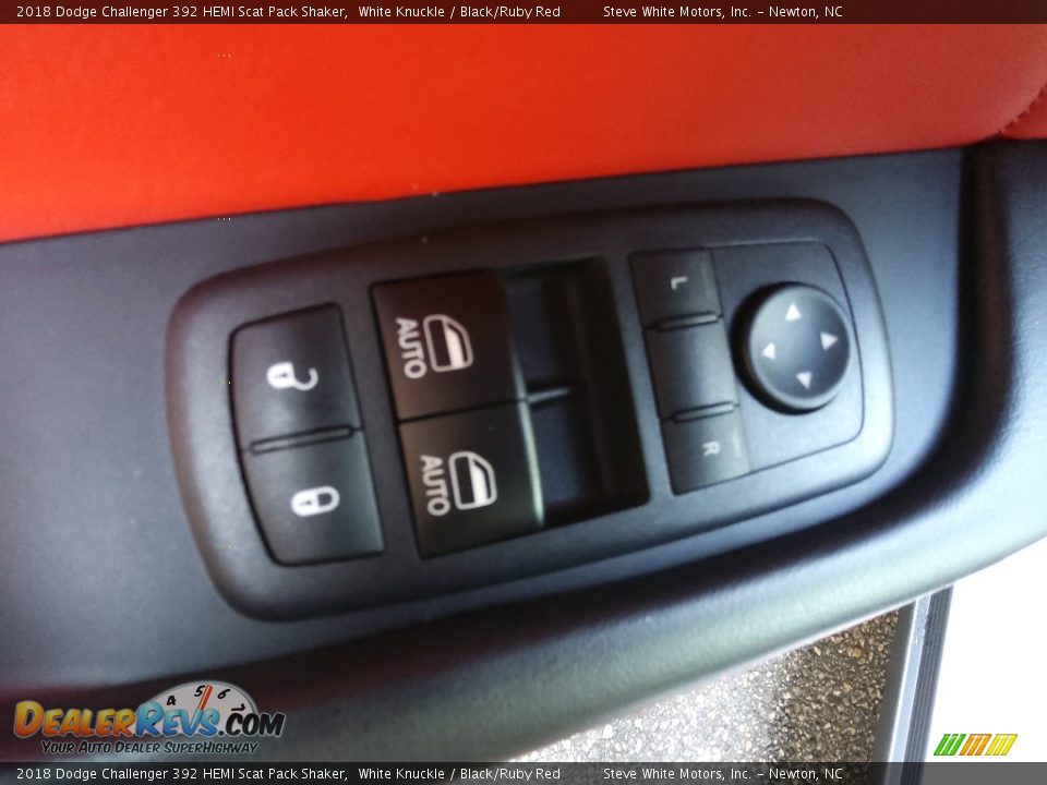 2018 Dodge Challenger 392 HEMI Scat Pack Shaker White Knuckle / Black/Ruby Red Photo #12