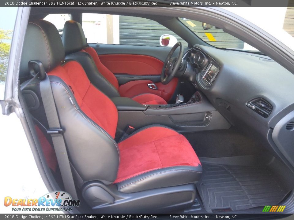 Black/Ruby Red Interior - 2018 Dodge Challenger 392 HEMI Scat Pack Shaker Photo #15