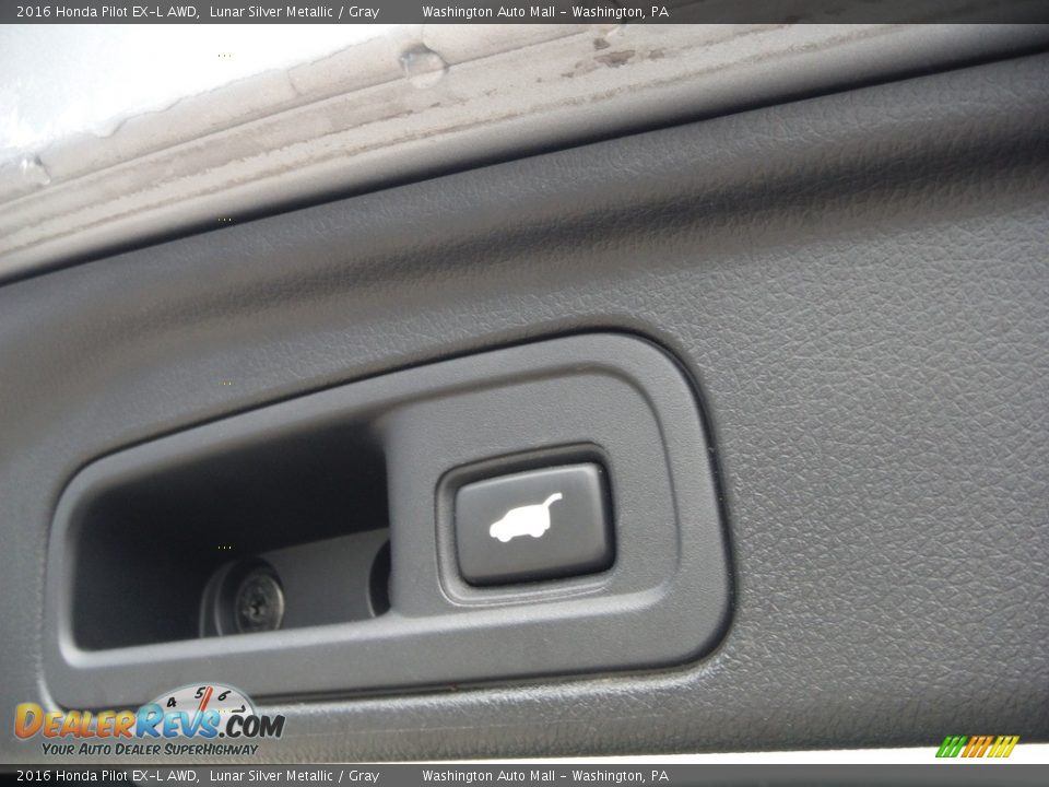 2016 Honda Pilot EX-L AWD Lunar Silver Metallic / Gray Photo #32