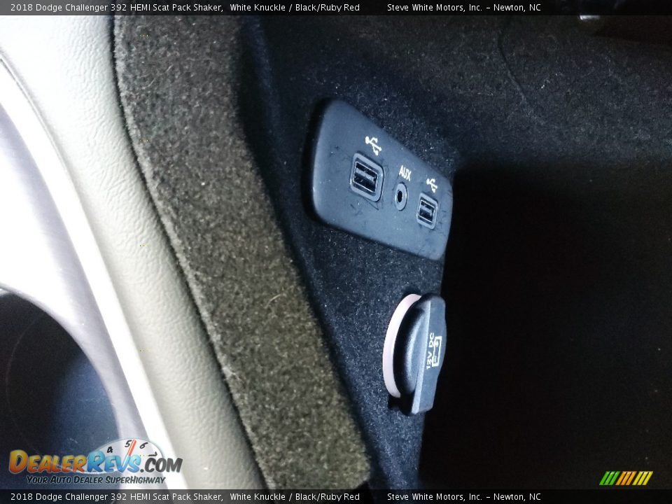 2018 Dodge Challenger 392 HEMI Scat Pack Shaker White Knuckle / Black/Ruby Red Photo #26