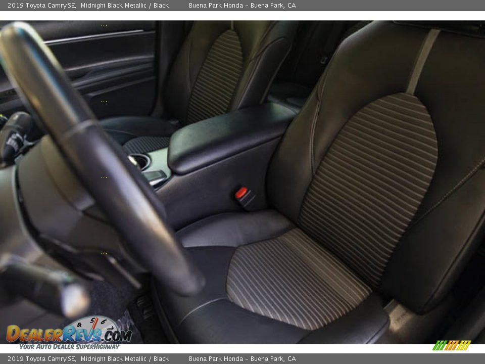 2019 Toyota Camry SE Midnight Black Metallic / Black Photo #19