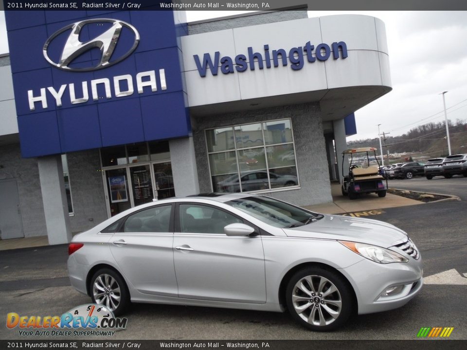 2011 Hyundai Sonata SE Radiant Silver / Gray Photo #2