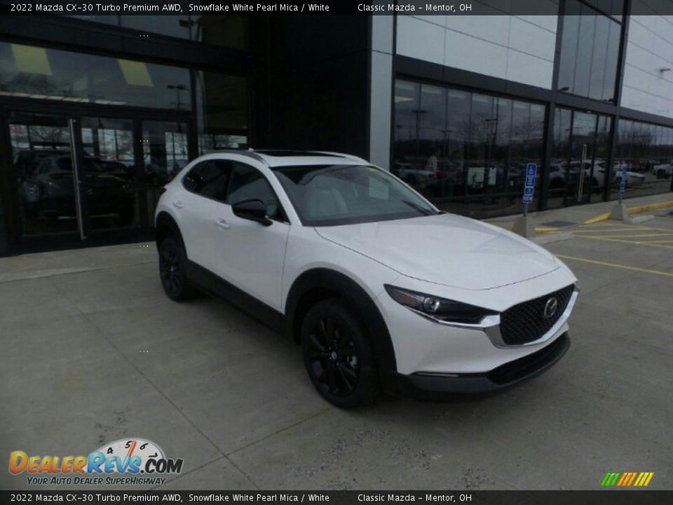 Front 3/4 View of 2022 Mazda CX-30 Turbo Premium AWD Photo #1