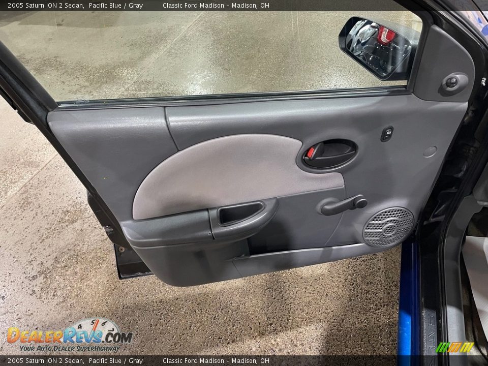 2005 Saturn ION 2 Sedan Pacific Blue / Gray Photo #12