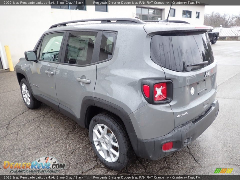 2022 Jeep Renegade Latitude 4x4 Sting-Gray / Black Photo #3