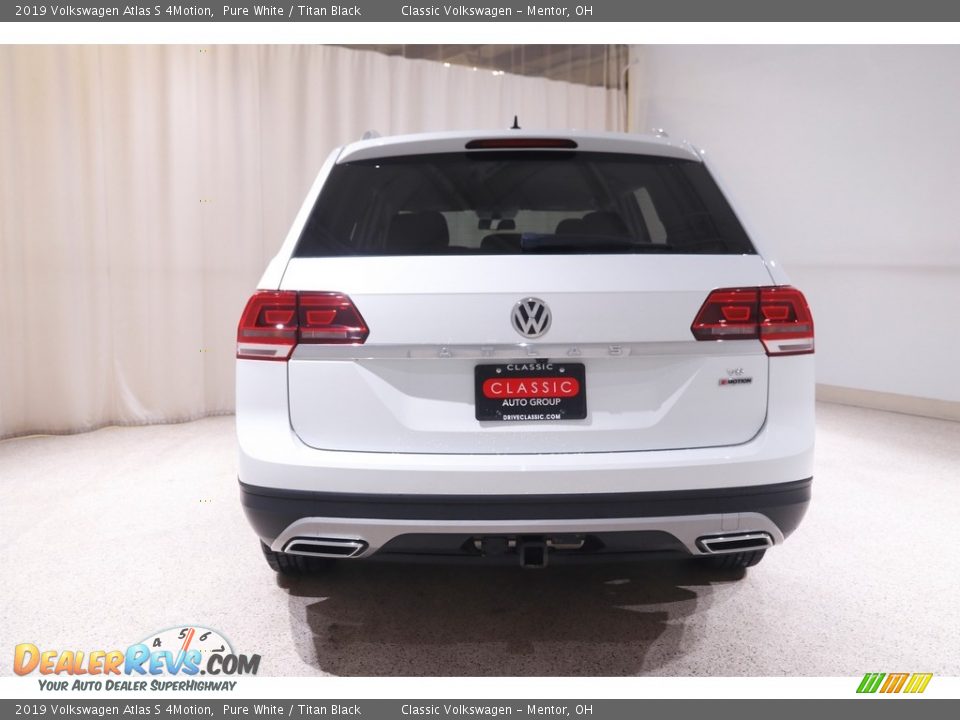 2019 Volkswagen Atlas S 4Motion Pure White / Titan Black Photo #17