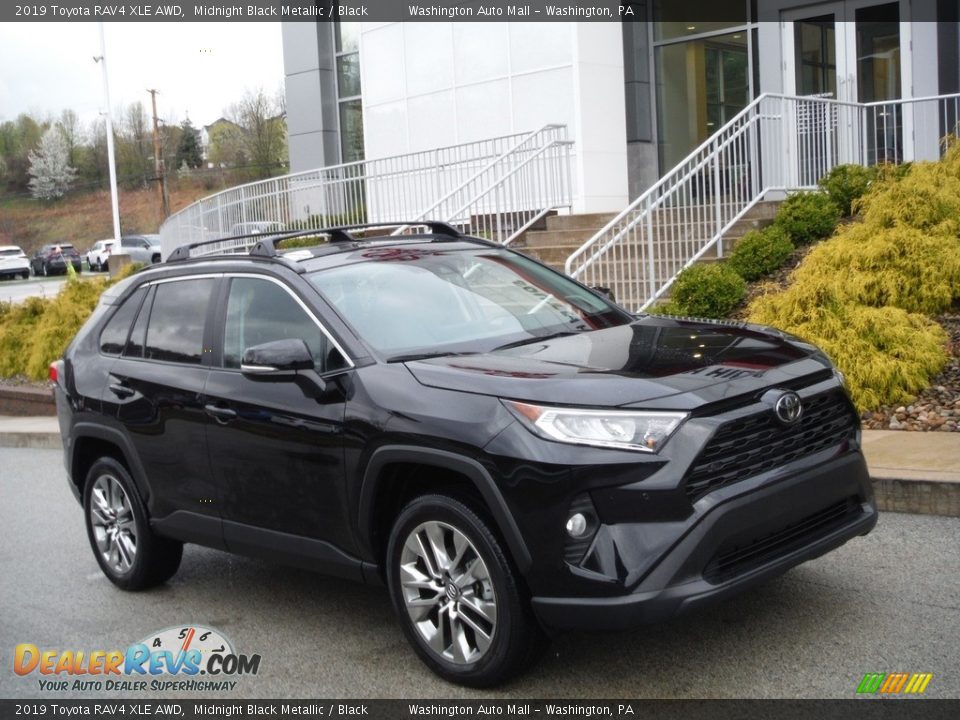2019 Toyota RAV4 XLE AWD Midnight Black Metallic / Black Photo #1