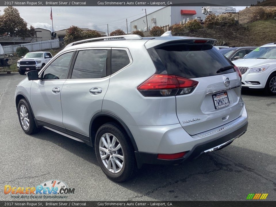 2017 Nissan Rogue SV Brilliant Silver / Charcoal Photo #5